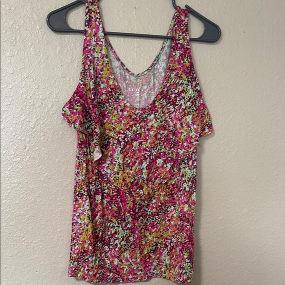 Floral Pink Sleeveless Women's Top - Picture 2 of 5